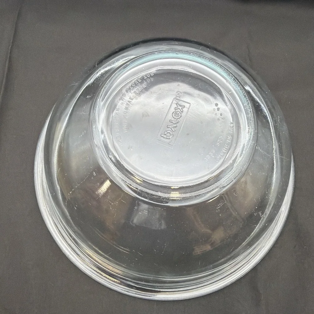 Pyrex Glass Nesting Mixing Bowl #323 1.5 qt - Vintage Made in USA